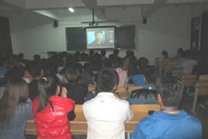 院团委组织全体学生干部观看电影《焦裕禄》