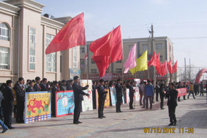 学院积极开展防治艾滋病宣传教育活动