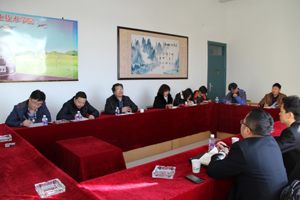 东风商用车有限公司代表来院参加校企合作座谈