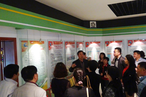 心系母校    情满校园——89届卫检一班校友回母校参观