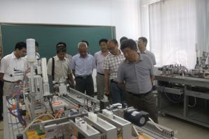 江苏农牧科技职业学院何正东院长一行莅临我院考察交流