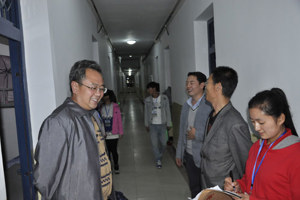 【系部动态】电子信息工程系组织新生班主任到宿舍看望2015级新生