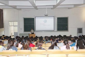 【系部动态】机械工程系邀请严进龙先生作专题讲座