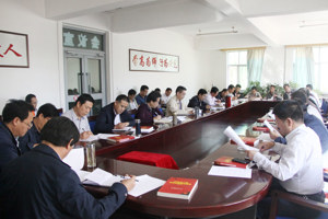 学院党委召开中心小组（扩大）学习会议