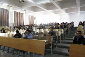 学院邀请甘肃省卫生系统专家为全体教职工作安全健康讲座