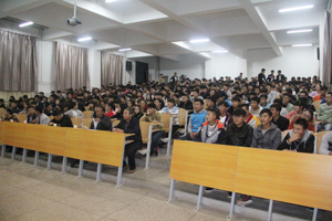 【系部动态】机械工程系党总支组织党员和学生观看电影《我的长征》