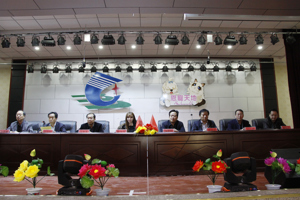 学院隆重举行校企合作共建“恩宠班”签约暨开班仪式