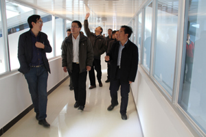 甘农大动物科学技术学院滚双宝院长一行来学院调研交流