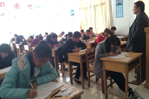 我院顺利完成了全国高等学校英语应用能力考试