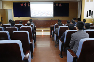 学院师生喜迎十九大开幕，共同聆听习近平总书记报告