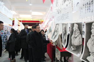 学院举办纪念“一二·九”运动82周年系列活动