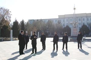 省委教育工委专职副书记、省教育厅党组成员张晓东一行莅临学校调研指导工作