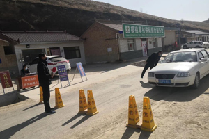 抗击疫情不松劲 脱贫攻坚不停步 ——学院脱贫攻坚工作有序开展