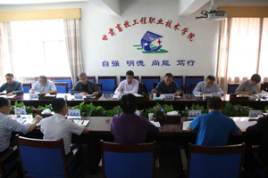 武威市人大常委会副主任张承潜一行来我院调研指导工作