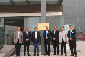 校企深度交流合作 共建校外实训基地 ——学院为武威两个合作企业举行人才培养基地挂牌仪式