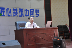 思政大讲堂：学院党委书记李慕堂为学生上思想政治理论课