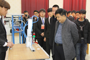 学院第九届“挑战杯”大学生课外学术科技作品终审决赛成功举行