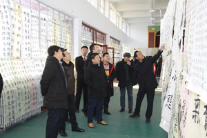 铭记历史 勿忘国耻 学校举办纪念12.9运动85周年书画摄影展